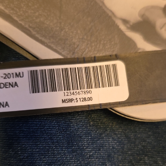 Kendall & Kylie Dark Blue Skinny Jeans - Picture 6 of 6